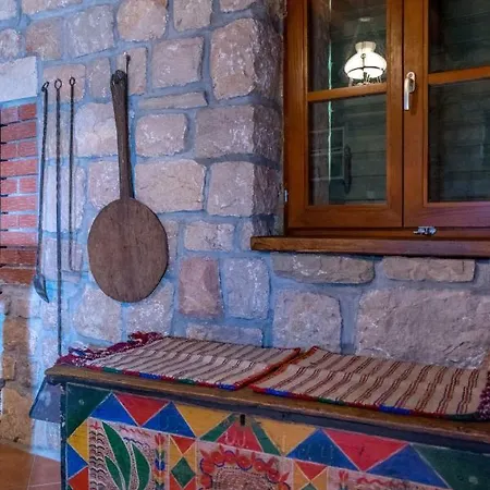 Stone House Knezevic * 빈예라크