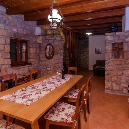 Nyaraló Stone House Knezevic Vinjerac