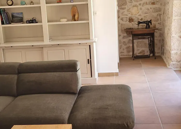 Stone House Knezevic Tatil Evi