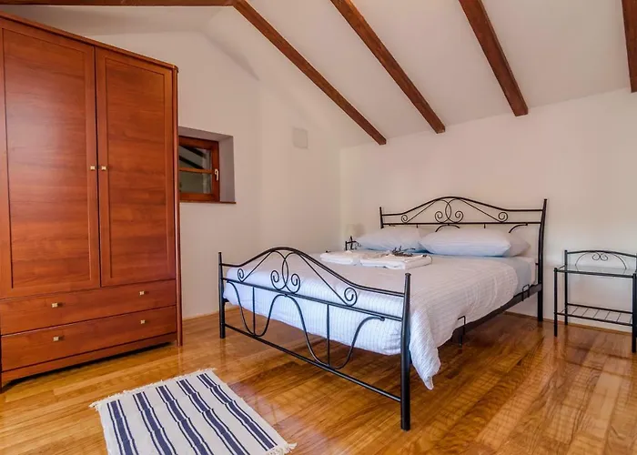 Tatil Evi Stone House Knezevic *