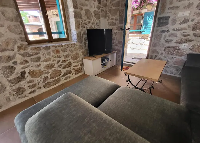 Stone House Knezevic *